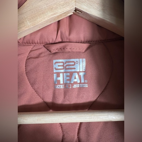 Like new 32 Degrees Ladies' Quilted Jacket Indian red - Picture 3 of 5